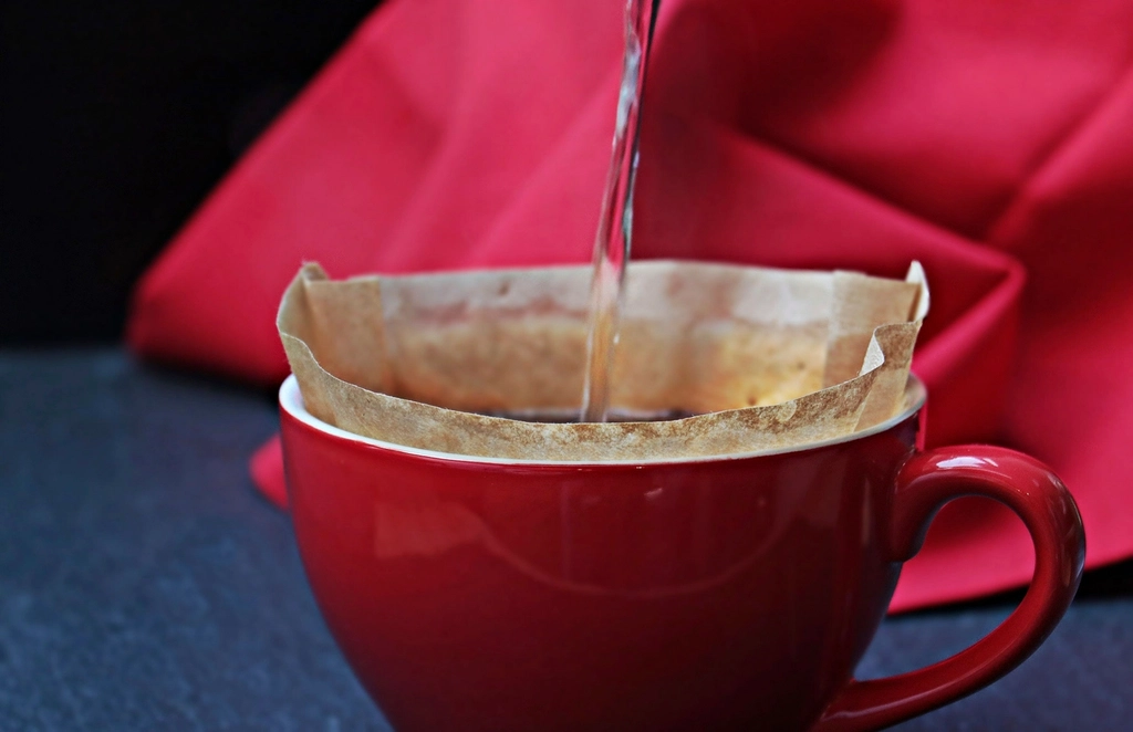 Pitcher vs Under-Sink Water Filter: Which Should You Buy?